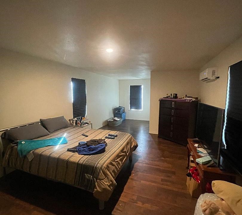 1st image of 5236 Bonnell Ave