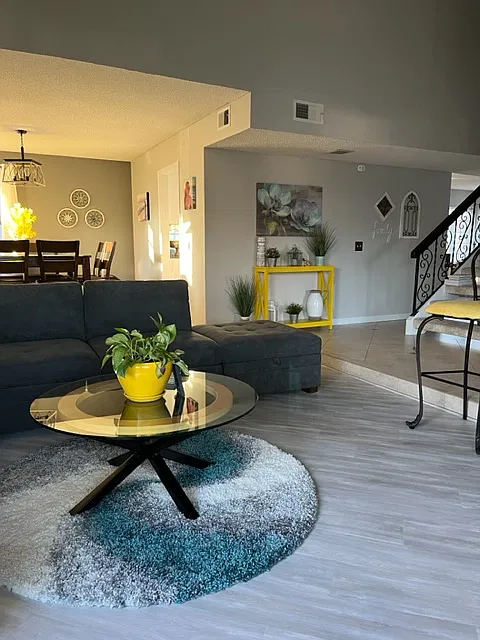 752 Roca Rd — Photo 3