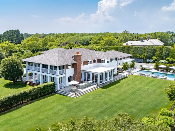 129 Jule Pond Dr, Southampton, NY 11968