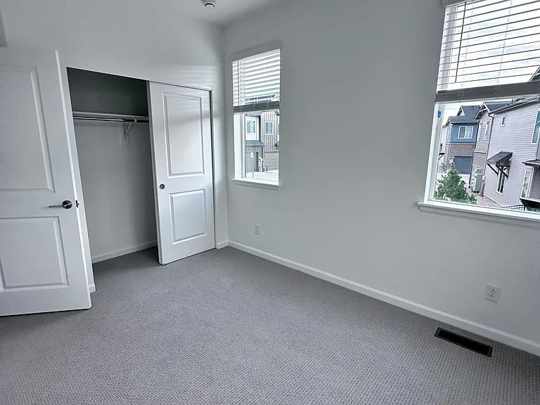 6857 Huddersfield Ln — Photo 22