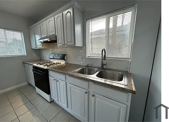 1 bed, 600 sqft, $2,385 — Photo 2