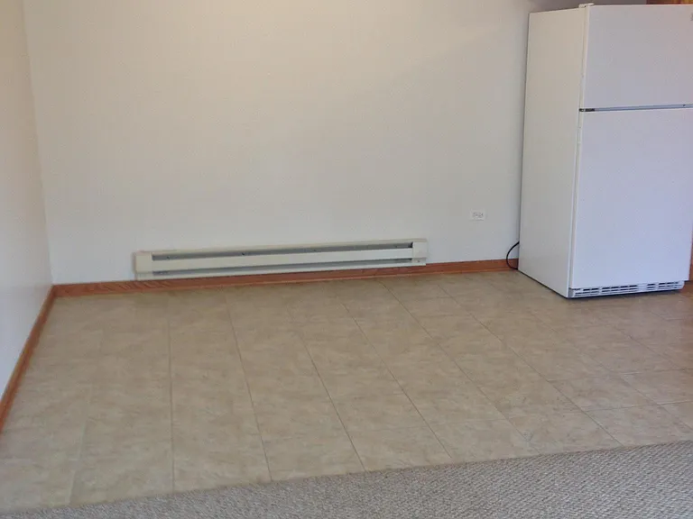210 Morgan Ct #2 — Photo 3