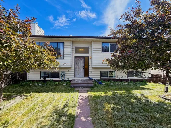 8534 21st Ave, Crowsnest Pass, AB T0K 0M0