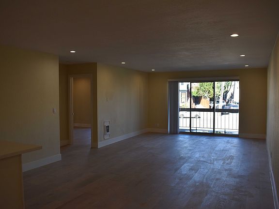2nd image of 315 Wayne Pl APT 201