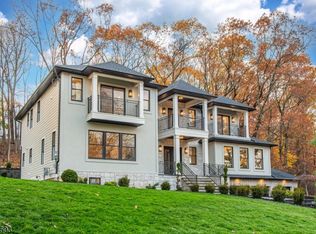 24 Cliffside Dr, Livingston Twp., NJ 07039