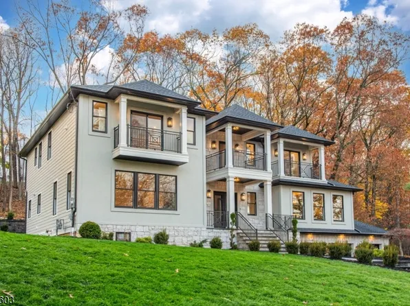 24 Cliffside Dr, Livingston Twp., NJ 07039