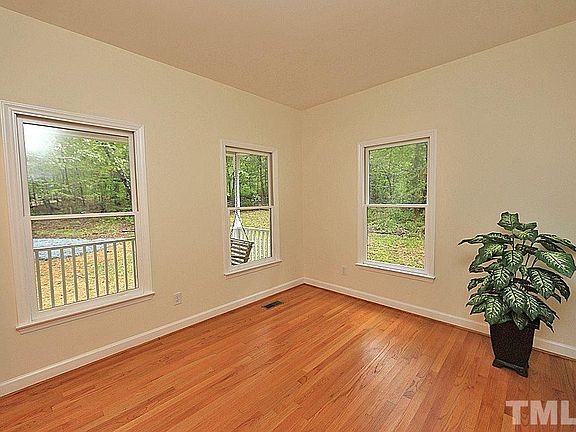 4th image of 4006 Marklyn Pl