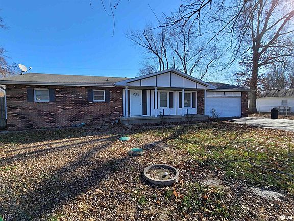 3rd image of 4232 Oak Glen Dr