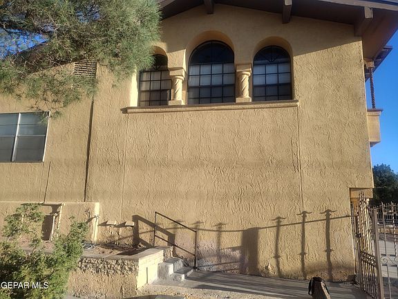 5th image of 2820 N Campbell St