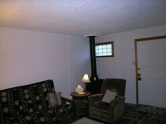 2nd image of 1822 White St
