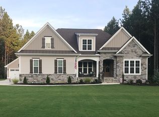 52 Independence Dr, Smithfield, NC 27577