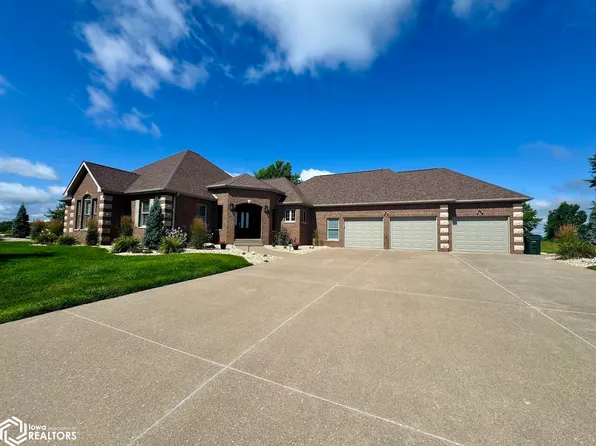 5609 Hickory Stick Ln, Burlington, IA 52601