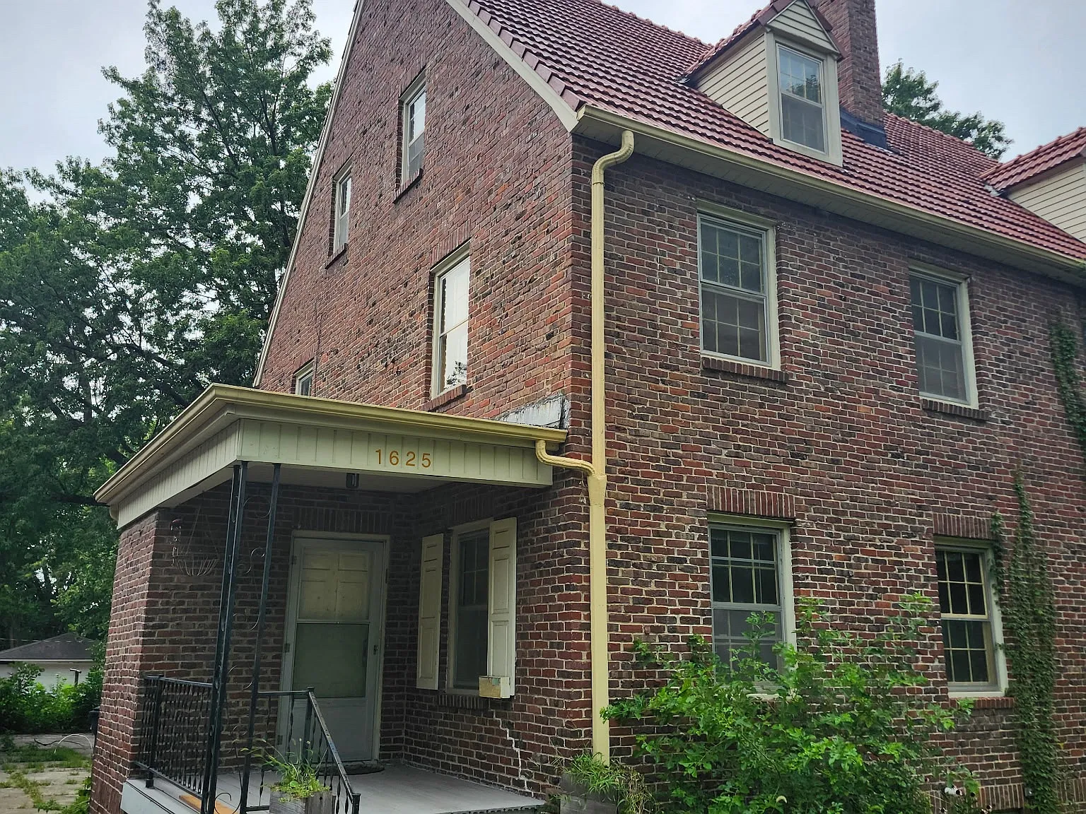 3 bed, 1807 sqft, $1,395 — Photo 2