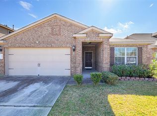 902 Marigold Rd, Baytown, TX 77521