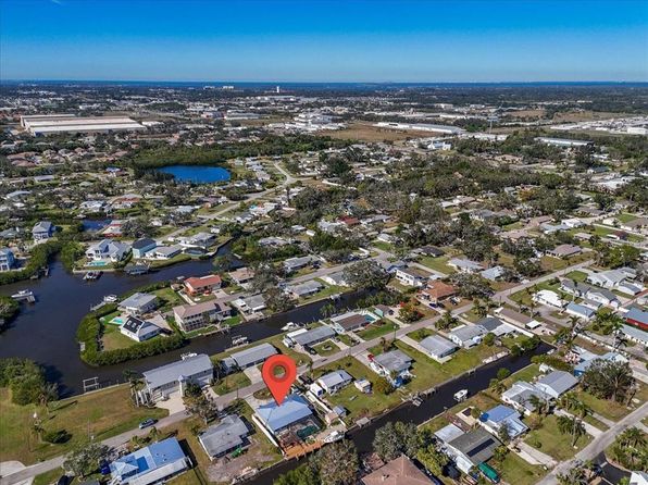 524 Palm Ave, Ellenton, FL 34222