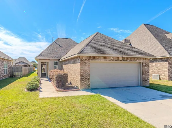 2614 Arceneaux Ave, Zachary, LA 70791
