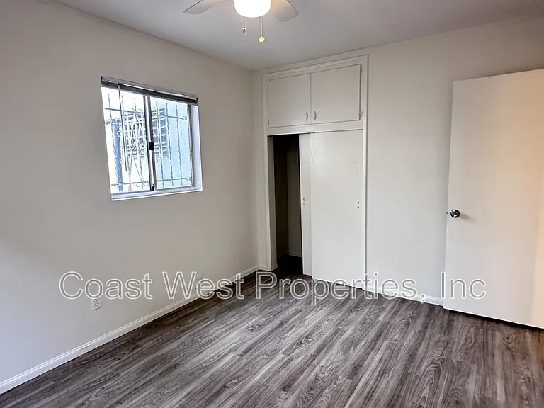 3837 1/2 Kendall St — Photo 9
