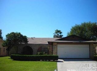 8631 Tanbark Dr, San Antonio, TX 78240