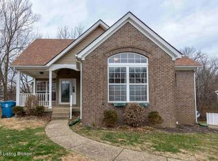 5500 Woodcross Pl, Louisville, KY