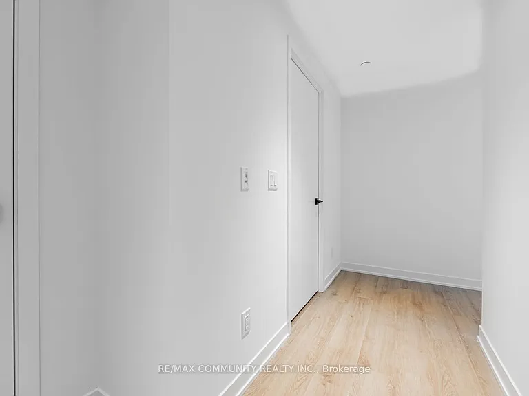 319 Jarvis St N #3308 — Photo 3