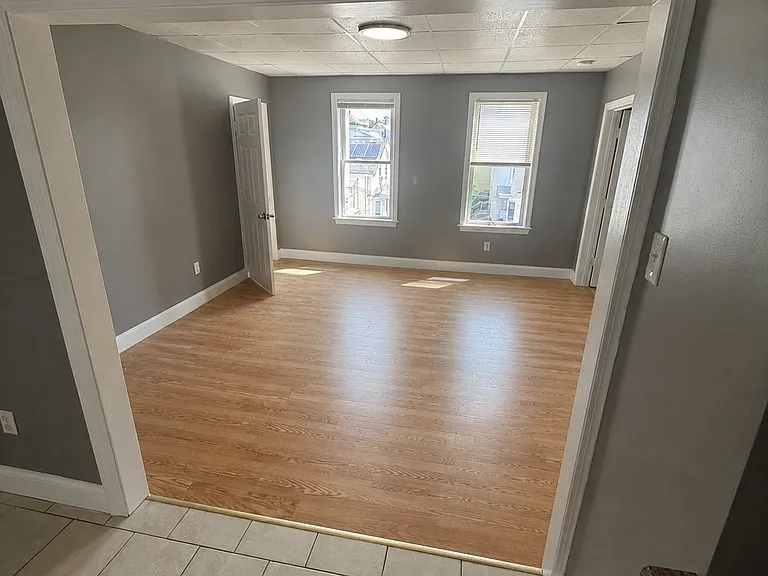 422 County St #3L — Photo 4