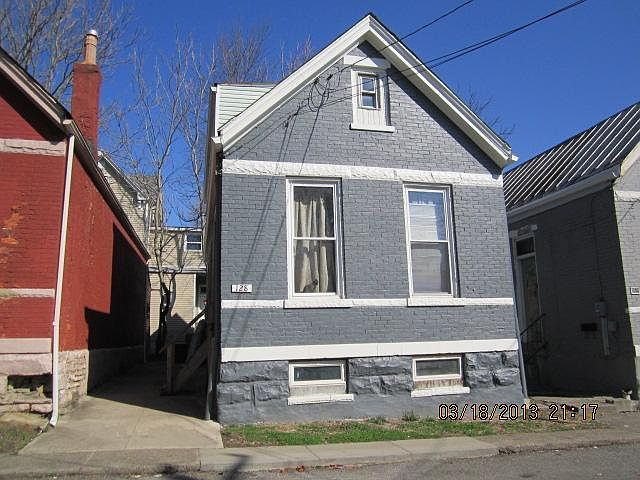 2nd image of 128 W 14th St