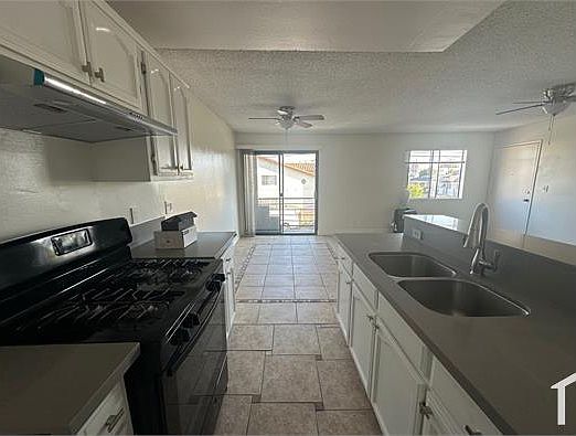 3rd image of 402 N Ardmore Ave APT 202