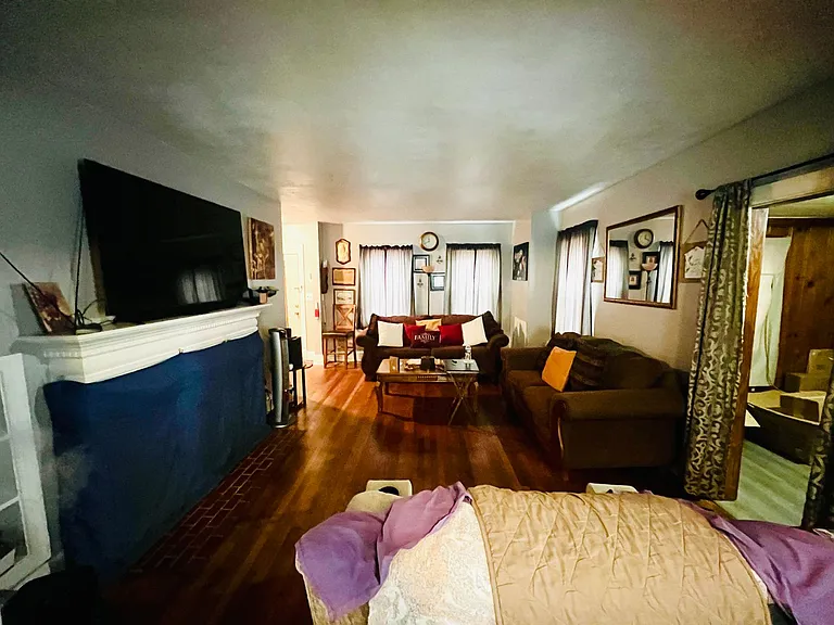 4066 Walmsley Blvd — Photo 27