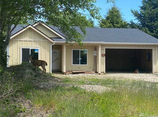 778 Island Cir SE, Ocean Shores, WA 98569