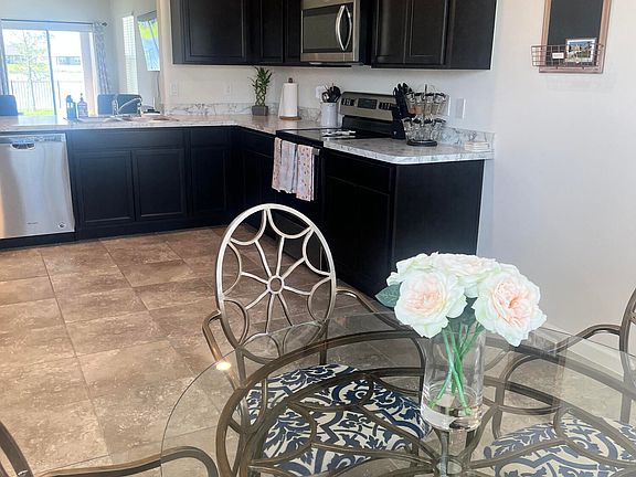 4th image of 3213 Trinity Cir