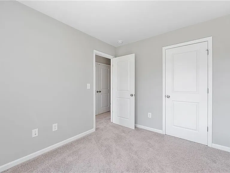 2832 Laurel Ridge Cir — Photo 23