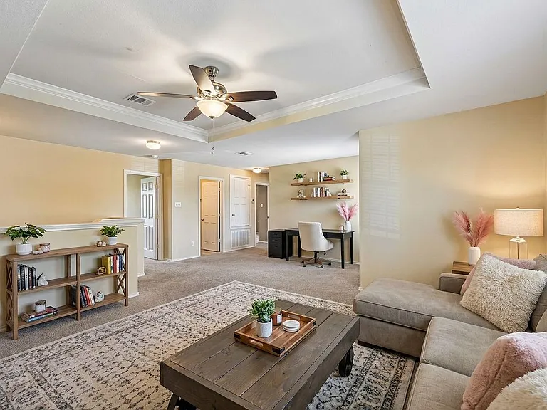 140 Lynn Crest Bnd — Photo 15