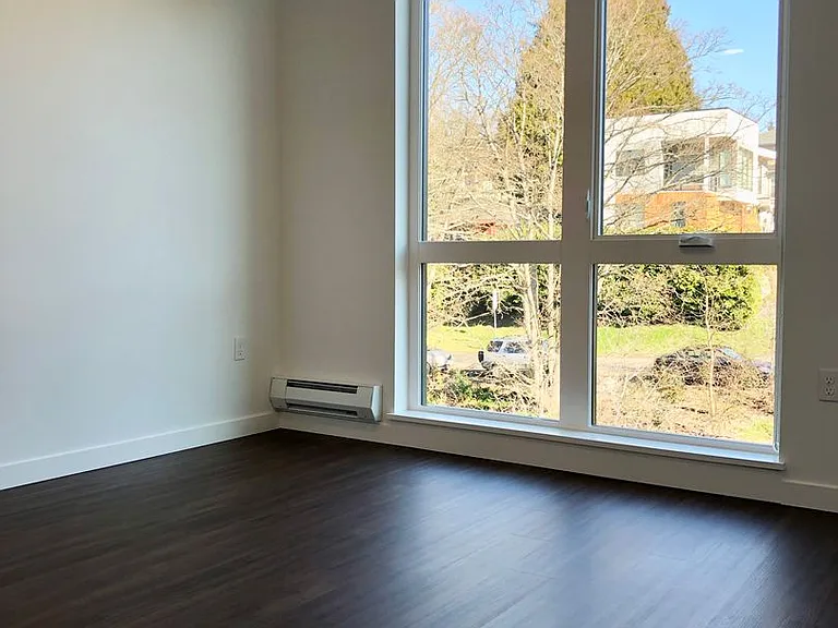 Spur Apartments — Photo 94