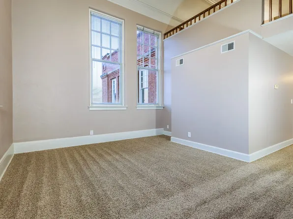 Vinton School Apartments, 2120 Deer Park Blvd APT 15, Omaha, NE 68108