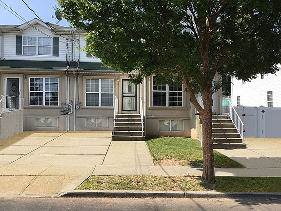 2nd image of 104 Grandview Ave