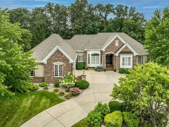 533 Forest Crest Ct, Lake Saint Louis, MO 63367