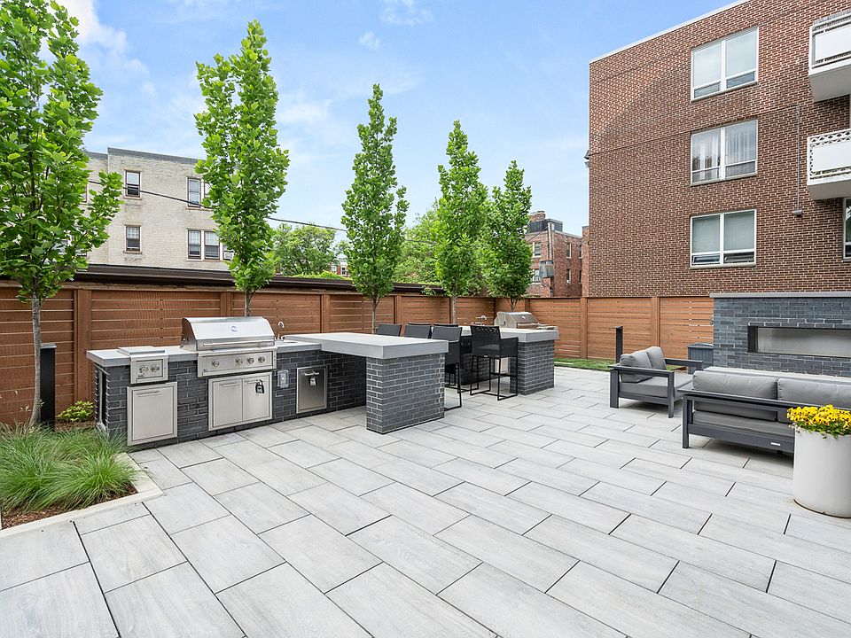 1st image of 56 Auburn St #3