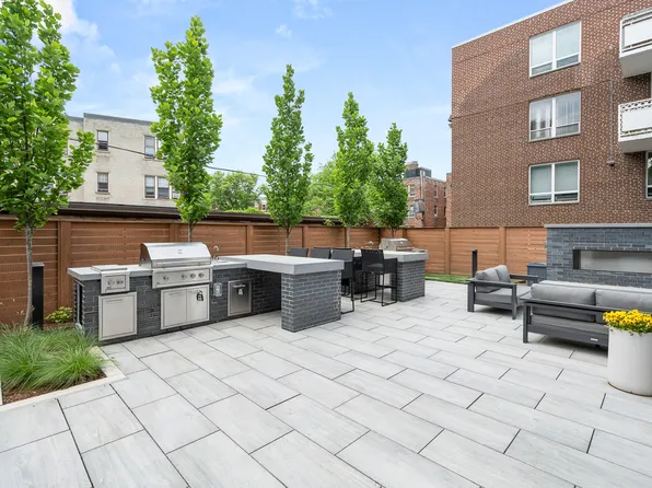 56 Auburn St #3, Brookline, MA 02446