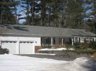 6 Evergreen Ter, Ballston Lake, NY 12019