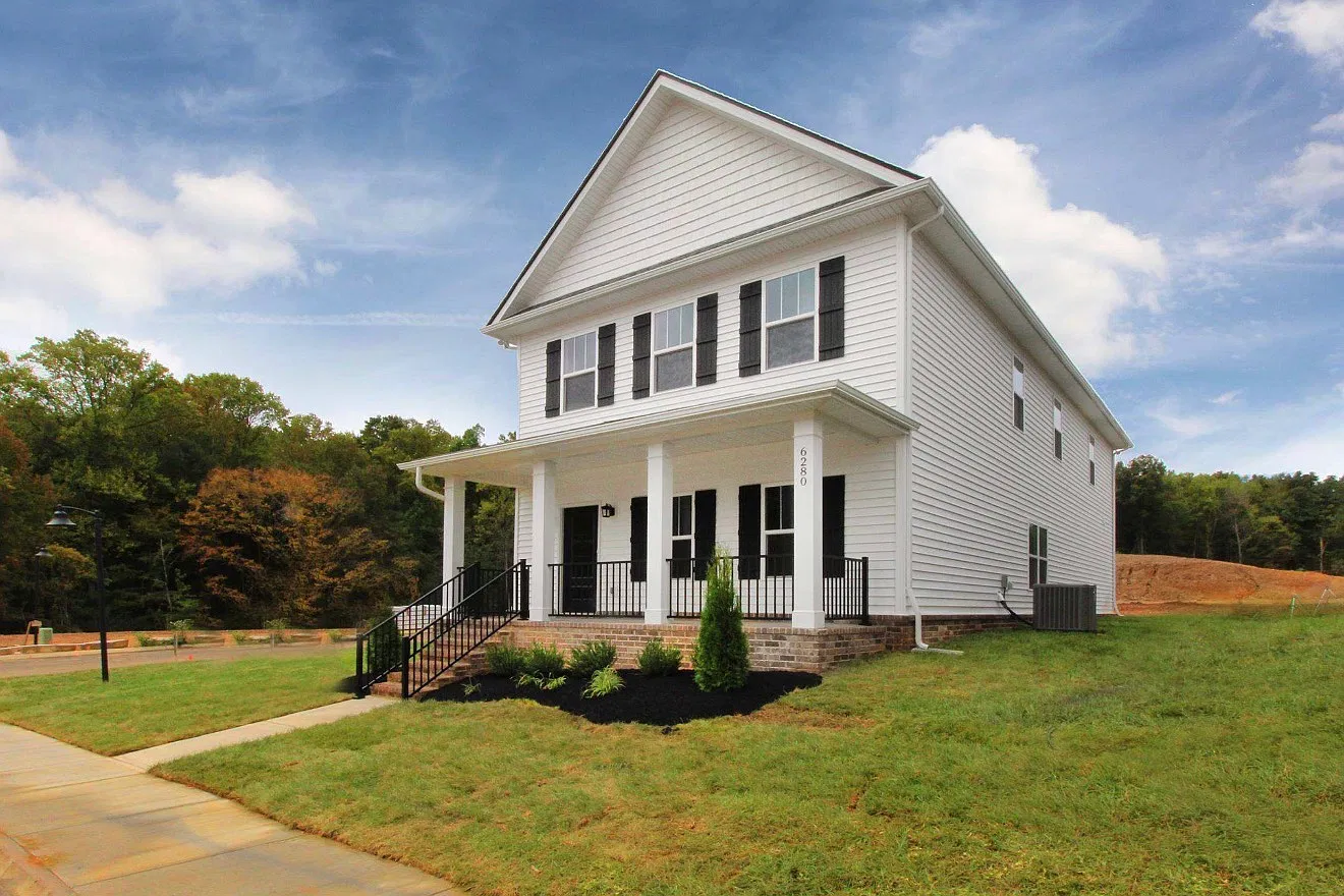 3 bed, 2.5 bath, 2276 sqft, $2,750 — Photo 1