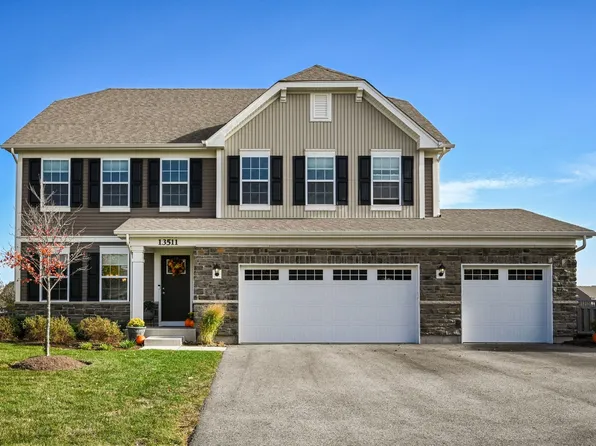 13511 S Summergrove Dr, Plainfield, IL 60585