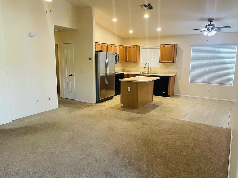 39974 W Thornberry Ln — Photo 21