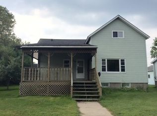 318 Leonard St, Marinette, WI 54143