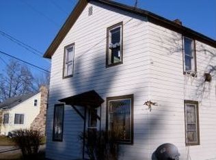 201 Pine River St, Redgranite, WI 54970