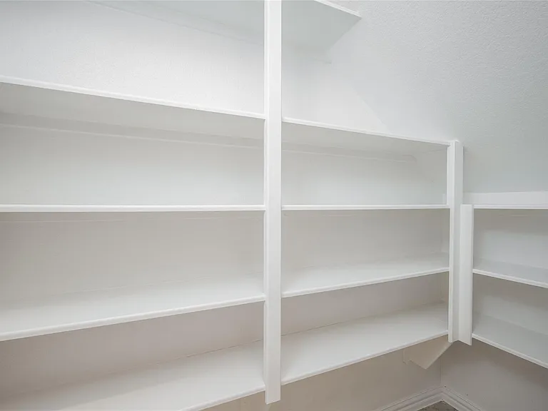 1634 Ryon Falls Dr — Photo 17