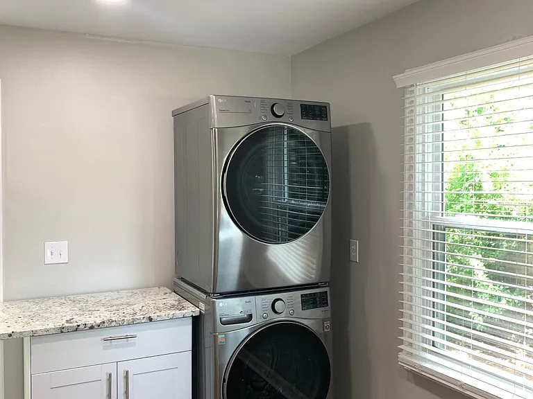 2334 Johnson Ferry Rd NE — Photo 10