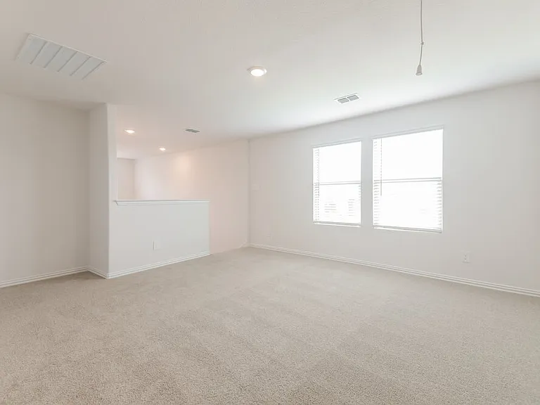 704 Dotty Dr — Photo 15