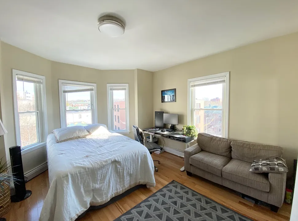 Building Photo - 6 Bickford Ave #2