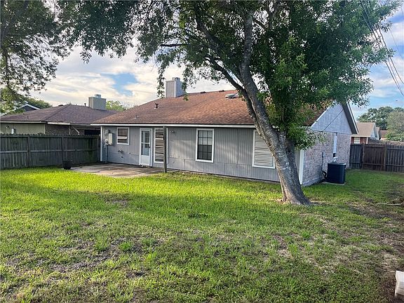 3rd image of 5409 Crossridge Dr