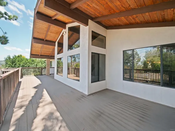 3537 Ybarra Rd, Spring Valley, CA 91978